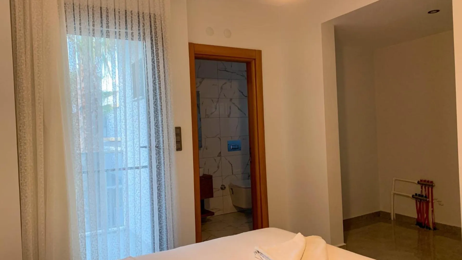 Oezel Havuzlu Luex Villa Kusadası